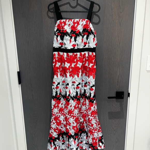 TED BAKER LONDON - Telily Fishtail Lace Body-con Dress In Ivory - Picture 5 of 8